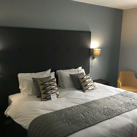 Stafford South Hatherton Hotel Пенкридж Экстерьер фото