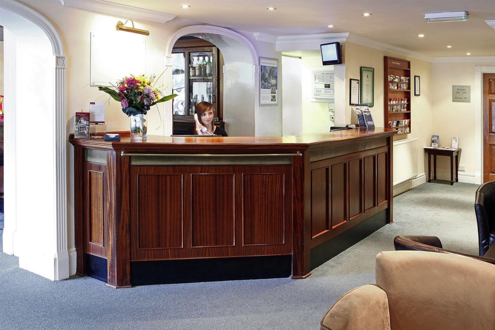 Stafford South Hatherton Hotel Пенкридж Экстерьер фото